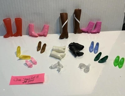 Lote de botas y zapatos clon muñeca Barbie vintage años 60 70 ¡Excelentes 14 pares! Foto 1 de 4