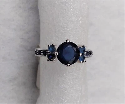 Nuevo Hermoso Anillo de Circonita cúbica Genuina Azul 3.0 cttw Relleno de Oro Blanco - Talla 7 Foto 1 de 4