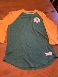 Men’s Size Large NFL Throwbacks Mitchell & Ness Green Bay Packers T-Shirt - Picture 1 of 5