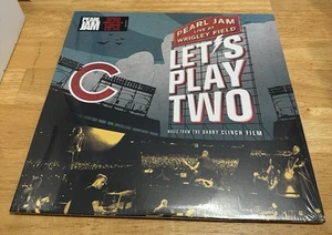 Pearl Jam Lets Play Two Live At Wrigley Field Vinyl-Schallplatte neu versiegelt - Bild 1 von 2
