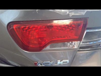 Luz trasera de pasajero cupé montada en tapa incandescente para 10-13 FORTE 1907872 Foto 1 de 4