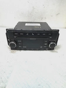 2010 CHRYSLER SEBRING AM/FM Radio Single-Disc CD Player P05091115AC OEM (8) - Foto 1 di 10