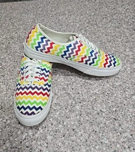 VANS Classic Chevron Zig Zag Rainbow Size US Men's 7.5 Women's 9 - Picture 1 of 8