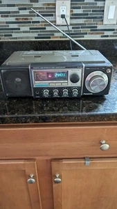 Vintage Panasonic RF-3100 FM-MW-SW 31-BAND Receiver Radio ~Read~ - Picture 1 of 7