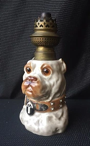 LAMPE À PÉTROLE EN BARBOTINE CHIEN XIXEME - Imagen 1 de 5