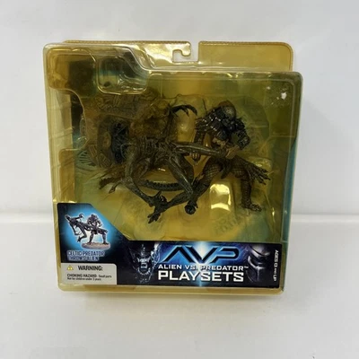 Juegos McFarlane Alien vs Predator Celtic Predator lanza alienígena nueva caja dañada Foto 1 de 4