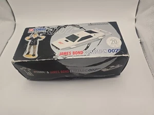 Corgi Classic 65001 Lotus Esprit & Jaws Figure Set James Bond Collection 007  - Picture 1 of 6