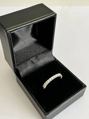 Anillo de eternidad Cartier de platino con diamantes de 1,25 quilates alianza de boda talla 5,25 Foto 1 de 4