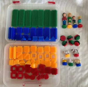 Bristle Blocks Set Playskool 87 Pieces Mom Dad Kids Animals Carrying Case - Picture 1 of 11