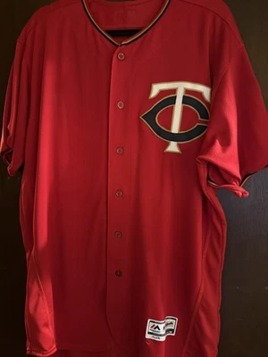 Neil Allen Minnesota Twins Pitching Coach 2016 Red Jersey #31 Size 48. - Image 1 of 4