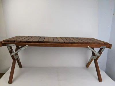 Mesa de banco plegable MCM con tapa enrollable de listones de madera de colección colección Pangean 40" FUERTE Foto 1 de 4