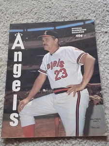 Angels 1974 Aug. 18 Scorebook Magazine + Ticket Stub - Picture 1 of 3