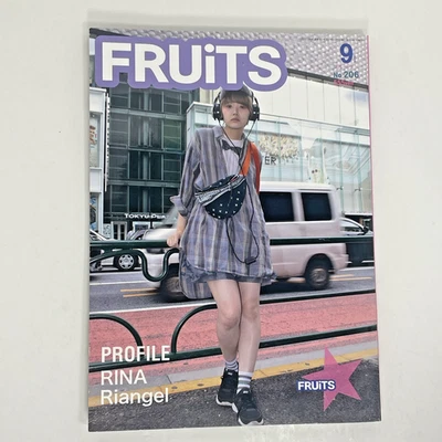 FRUiTS  Magazine 2014 Sep No 206 Harajuku Street Fashion KAWAII Style Japan - Image 1 of 4