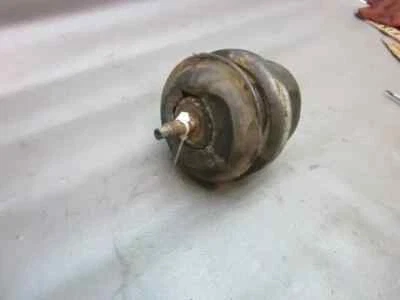 Soporte de soporte delantero de goma para motor Lincoln 1998 2000 de montaje de motor continental Foto 1 de 4