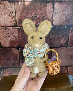 Primitive Easter Bunny Rabbit Wool Felted Tray Decor Basket Eggs Gift Spring - Picture 1 of 6