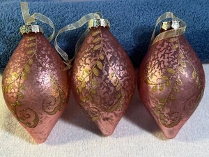 Christmas ornaments set of 3 glass teadrops pink sponge look gold designs PO5647 - Picture 1 of 8