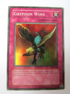Yugioh ! Gryphon Wing Sdp-050 Unlimited Super Rare Coin Light Play LP !!