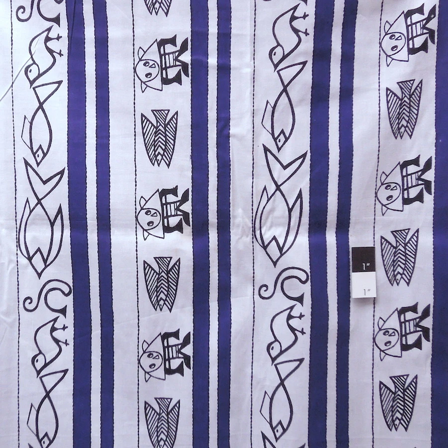 Impresión pictográfica africana de peces y animales T-2296 tela de algodón blanco por yarda Foto 1 de 1