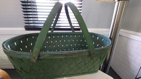 1950s 28-inch REED MARKET BASKET GREEN; American farmhouse rustic shop Cover