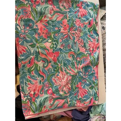 Lilly Pulitzer Pink Floral Beach Towel 30x60in - Image 1 of 4