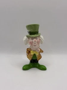 Figura de porcelana vintage MAD HATTER Alicia en el País de las Maravillas DISNEY JAPÓN 4,5" RARA - Imagen 1 de 12