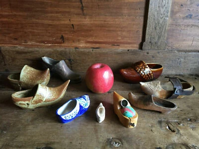 Lot de 9 petits SABOTS anciens - collection de souliers - XIXème et début XXème  - Photo 1/4