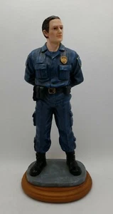 Vanmark Blue Hats of Bravery MAN IN BLUE Police Figurine PE88895 1/1646 - Picture 1 of 12