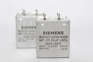Pair of Siemens MP J/S Capacitor B25221 for Klangfilm Amps, 25 MFD / 250 V, NOS  - Picture 1 of 9