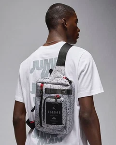 Borsa a tracolla Air Jordan Hesi (3L) unisex borsa a tracolla grigio cemento MA0839 G0W NUOVA - Foto 1 di 6