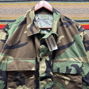 NWT US Army Cold Weather Field Jacket Coat Woodland Camo Medium Reg Outdoor - Picture 1 of 9