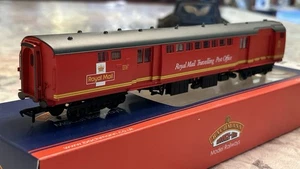 Bachmann Branchline 00 Scale MK1 Post Office Van - Picture 1 of 6