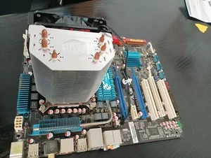 placa base ASUS P6T Deluxe Intel X58 ATX 1366 + procesador intel I7 960 3.2g - Foto 1 di 1