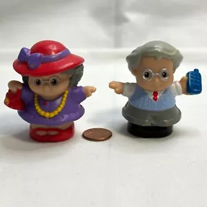 Figurine Little People NONNA Red Hat Society e NONNO NONNO Fisher Price - Foto 1 di 11