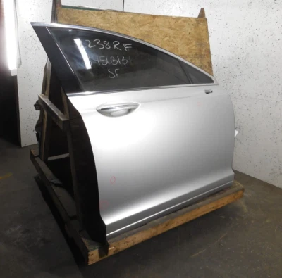 2013-2016 Lincoln MKZ Front Door Assembly Passenger Right RH OEM Silver UX - Image 1 of 4