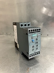 SIEMENS 3RW4028-1BB04 SOFT STARTER AC SEMICONDUCTOR MOTOR STARTER 3RW4028 1BB04 - Picture 1 of 4