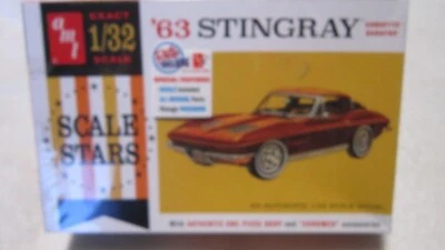 AMT 1/32 SCALE 63 CORVETTE STING RAY HARD TOP MODEL KIT - Image 1 of 2