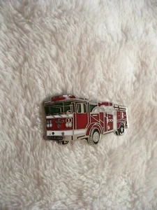 WM- VINTAGE FIRE TRUCK (ENAMEL) PIN TIE TAC #50980 (REAL NICE!!!!!!!!!!!!!!!!!! - Picture 1 of 7