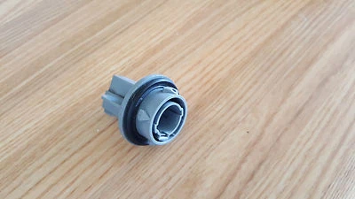 2009 - 2013  honda fit  socket  33303-S04-003 oem c137 - Image 1 of 3