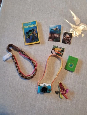 American Girl travel accessories - Headband Camera Passport Lea Clark  - Image 1 of 2