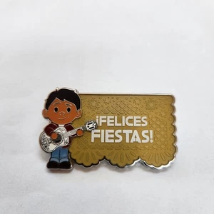 Small World Holiday Mystery Coco Miguel Felices Fiestas Disney Pin - Picture 1 of 1