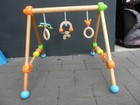 Bieco Spieltrapez | Spielbogen Für Babys -Figuren, Rasseln, Kugeln | Spielebogen