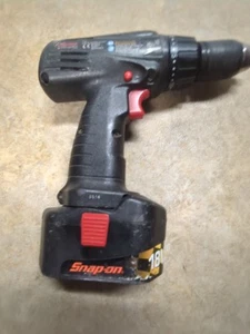Snap On Tools CDR3850DEM Drillb+CTC420 Charger+CTB3185 Battery 18V GC - Picture 1 of 5