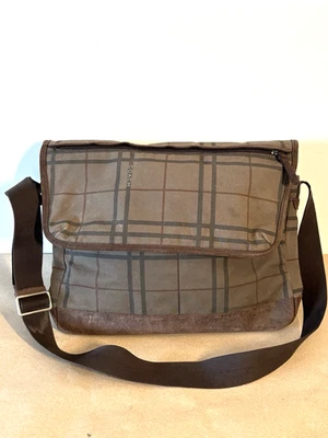 Bandolera Coach Bag Camden de lona a cuadros con adornos de cuero Dark Academia Foto 1 de 4