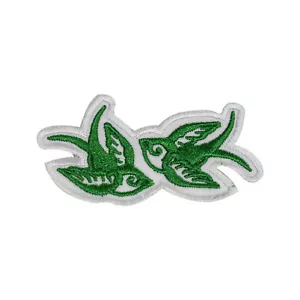 Par de gorriones pájaro hierro bordado en parche insignia 6,5 cm x 3,5 cm - Imagen 1 de 1