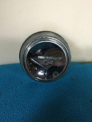 1965 1966 Chevrolet Corvair 500 botão de buzina de volante original - Imagem 1 de 2