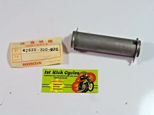 NOS HONDA TENSIONER HOLDER 42620-300-970 OEM - Imagen 1 de 5