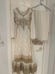 Pakistani beaded Anarkali cream white Lined adjustable gorgeous bridal 3 piece - Picture 1 of 12