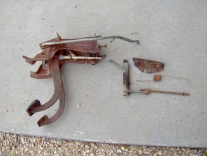 1967 1968 1969 1970 1971 1972 chevy pickup truck clutch & brake pedals - Bild 1 von 2