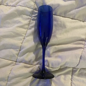 Quality LIBBEY'S GLASS Tall 8 3/4" Solid Cobalt Blue Blown Glass Champagne Flute - Picture 1 of 5