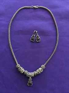 Set collana e orecchini in argento balinese - Foto 1 di 8